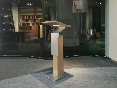 Height-Adjustable Podium