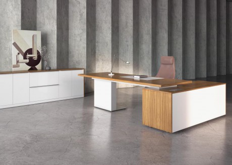 Vienna Executive Table