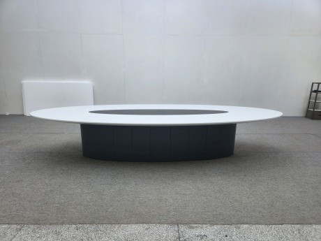 椭圆形会议台